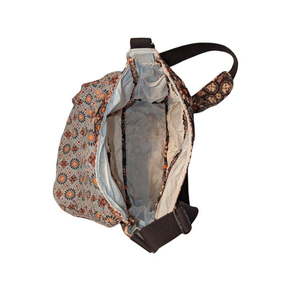 Vera Bradley Canyon Diaper Bag Messenger Brown Paisley Changing Pad Baby Floral - Picture 3 of 4